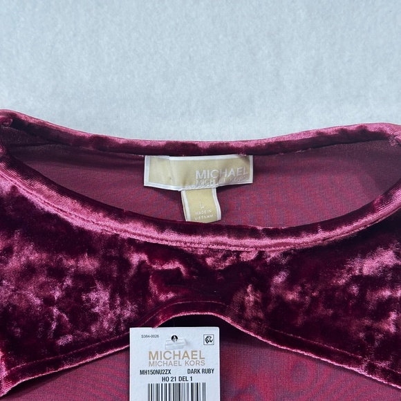 NEW Michael Koss Women’s Dark Ruby Crushed Velvet Keyhole Long Sleeve Top Large - Picture 4 of 7